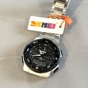 SKMEI Ana-Digi Quartz Multifunction 50m Wristwatch Silver Bracelet Black Dial